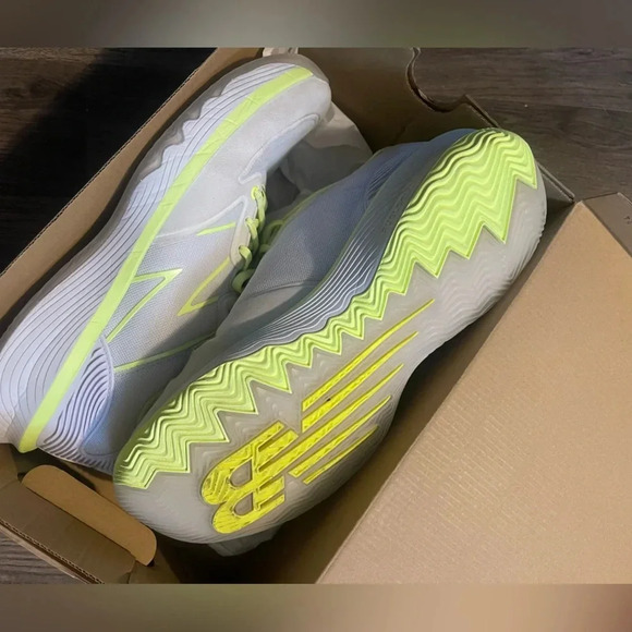 New Balance Basketball Shoes (Hesi Lows) - Picture 3 of 6